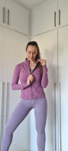 Load image into Gallery viewer, Running Jacket invisible pockets